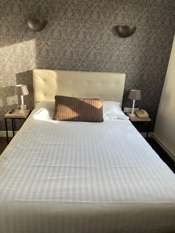 Hotel De Troyes Luaran gambar
