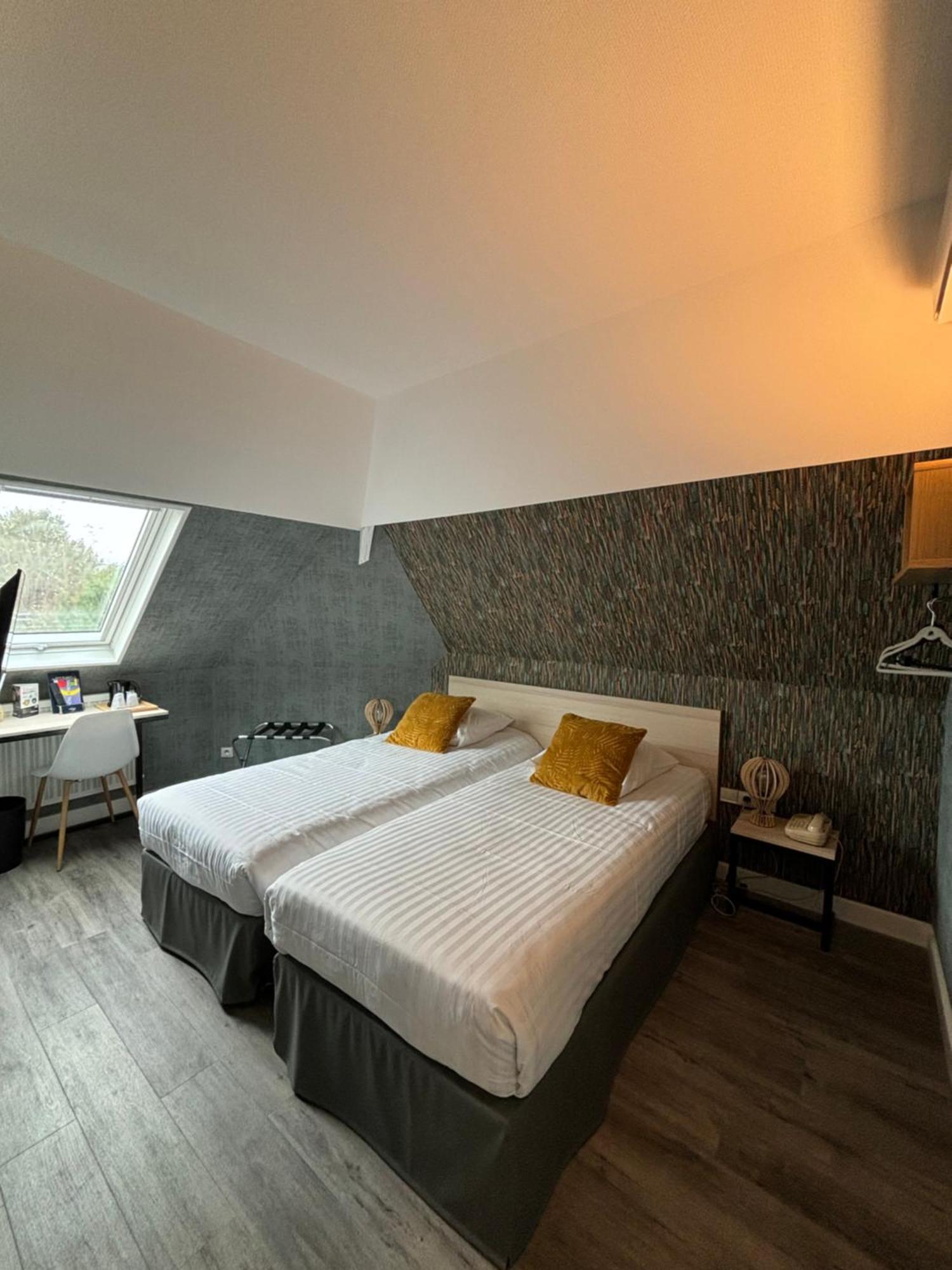 Hotel De Troyes Luaran gambar