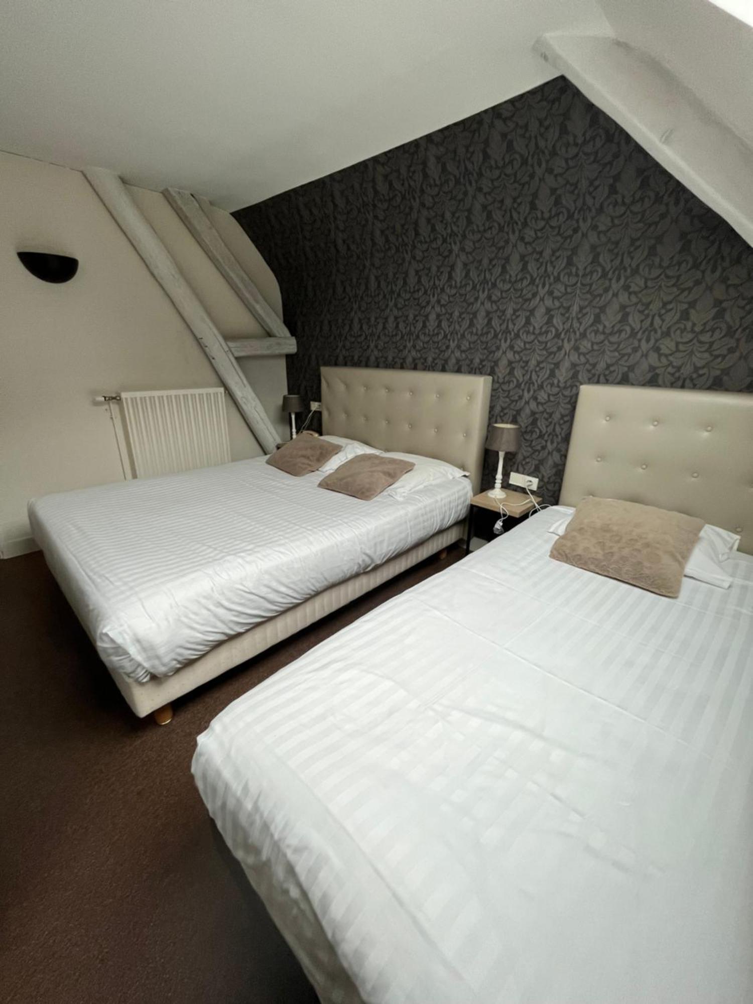 Hotel De Troyes Luaran gambar